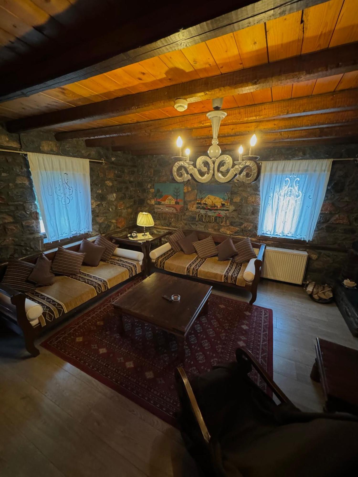 Chalet Asteras Tou Vorra بالايوس أجيوس أثناسيوس المظهر الخارجي الصورة